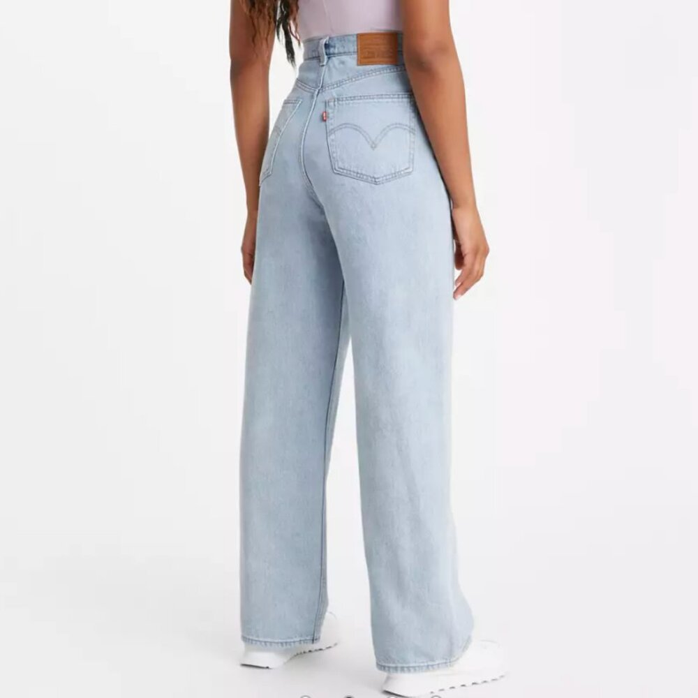 Levi’s Loosey Goosey Light Wash High Loose Jeans